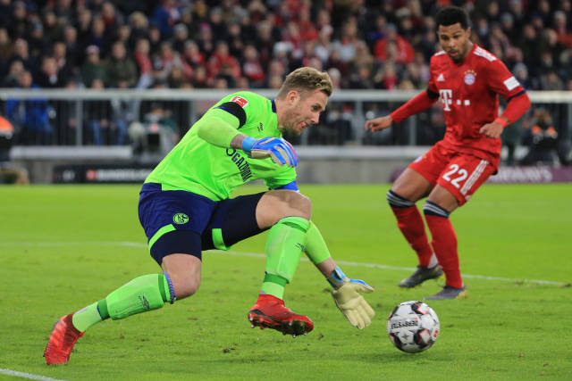 泰国一巴士发生翻车事故 致17人死亡超40人受伤.